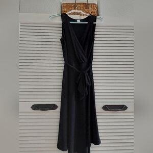 B. Moss Black Wrap Dress-S